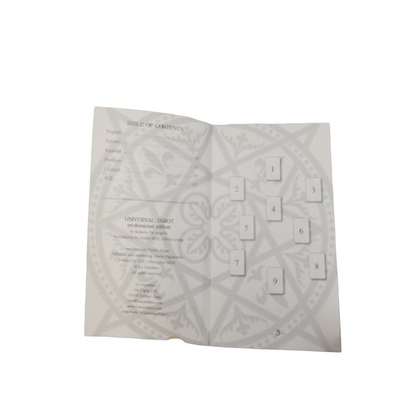 Universal Tarot Professional Edition Large Cards Deck by Roberto de Angelis - Picture 13 of 16